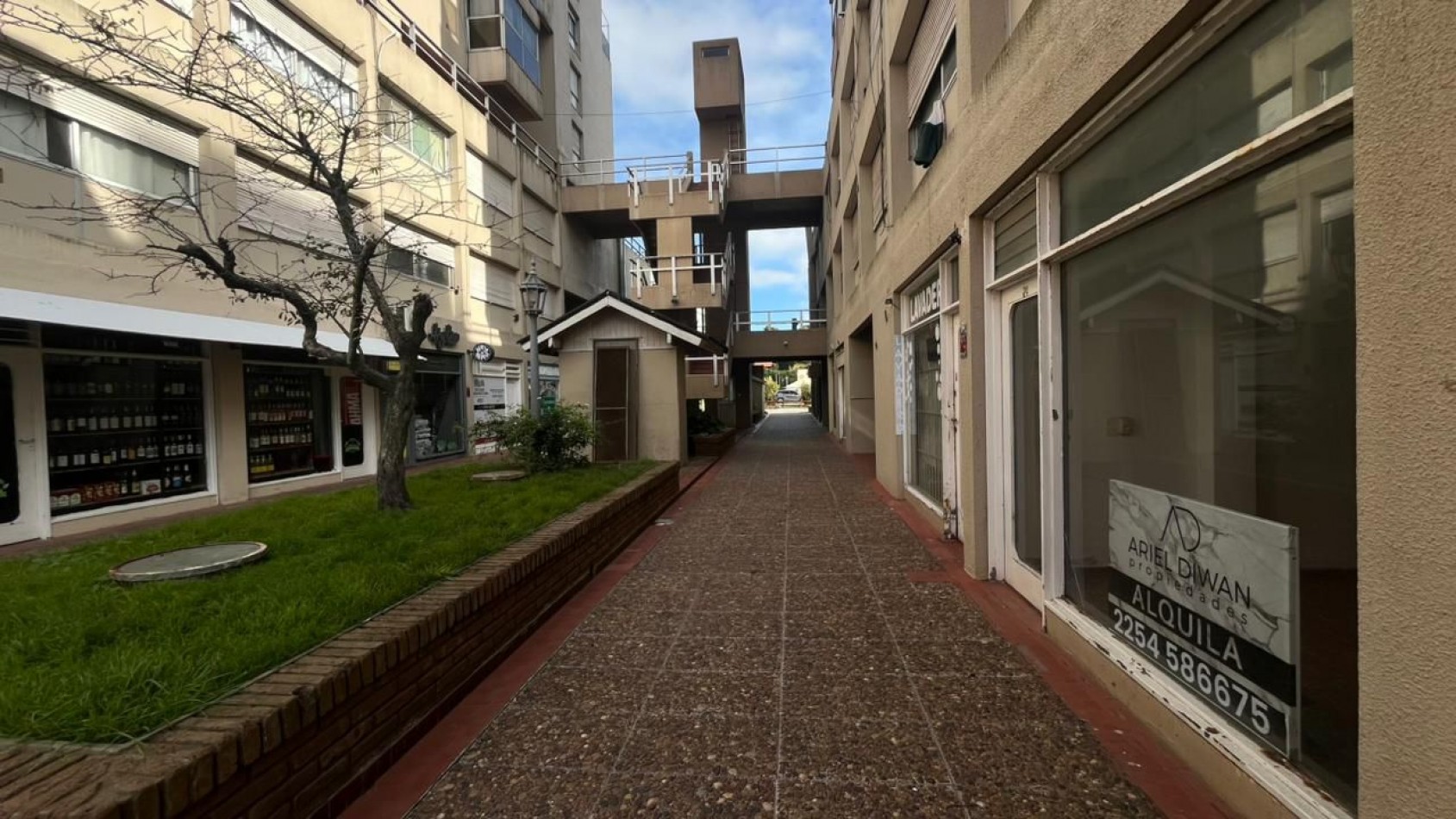 LOCAL COMERCIAL EN ALQUILER | PINAMAR CENTRO