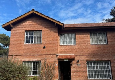 Complejo de 5 Casas en Venta | Excelente renta ANUAL!